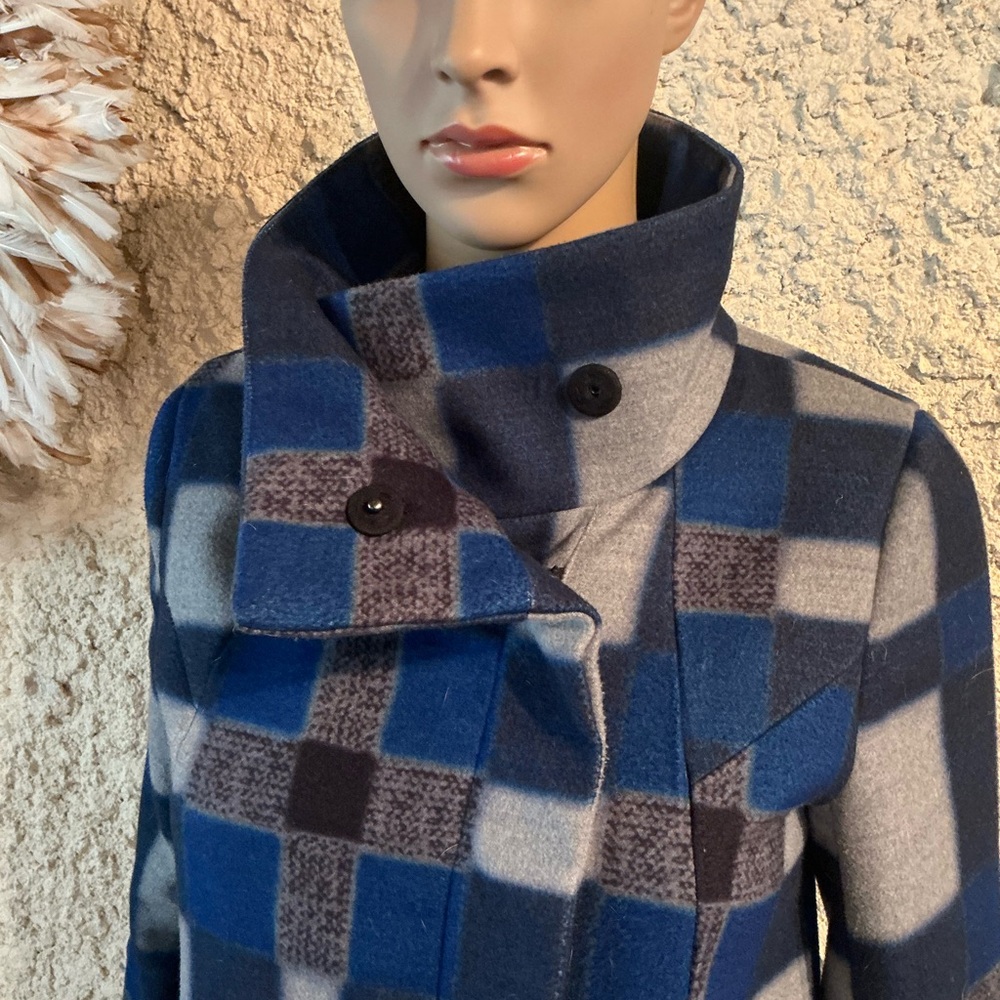 Blue and Gray Plaid Coat with Funnel Neck - Size M - Picture 3 of 6
